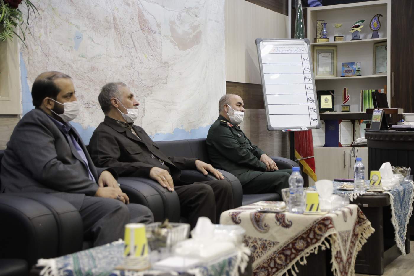 حضور دکتر همتی در جلسه شورای معاونین هلال‌احمر سیستان و بلوچستان/ دیدار با فرمانده قرارگاه قدس جنوب شرق کشور و تاکید بر هم‌افزایی دو مجموعه برای رفع معضلات مناطق محروم